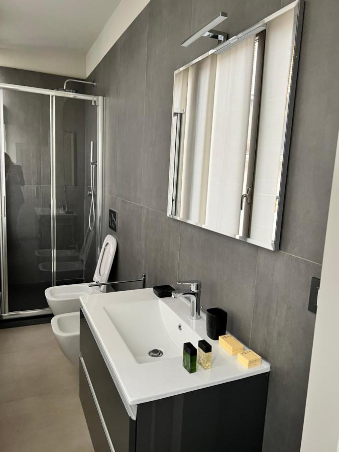 V&B Suites And Apartments パヴィーア エクステリア 写真