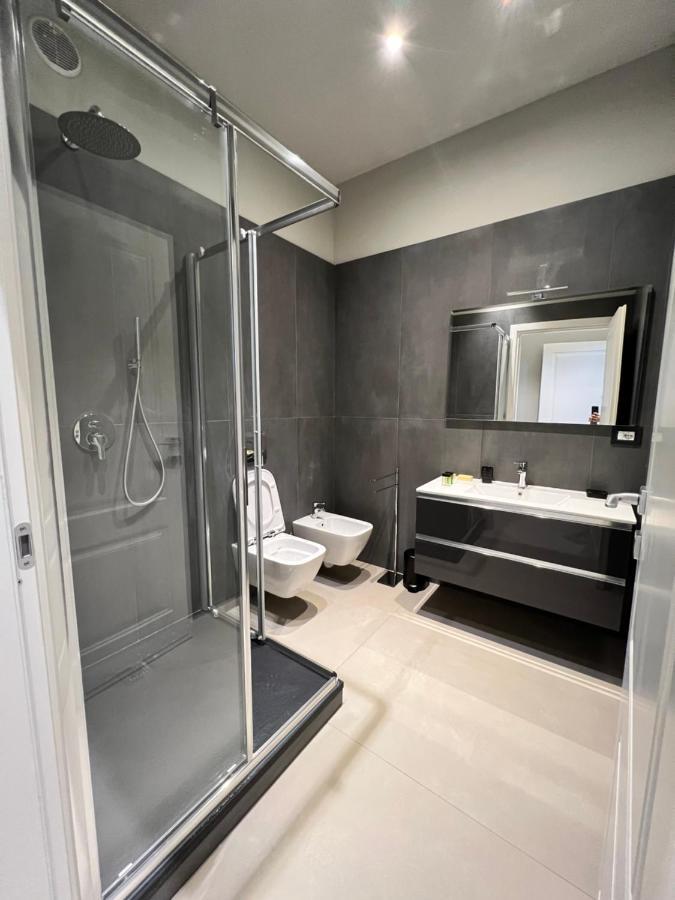 V&B Suites And Apartments パヴィーア エクステリア 写真