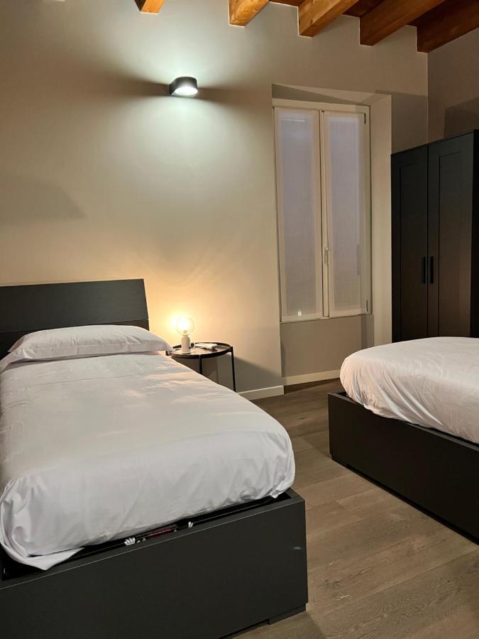 V&B Suites And Apartments パヴィーア エクステリア 写真
