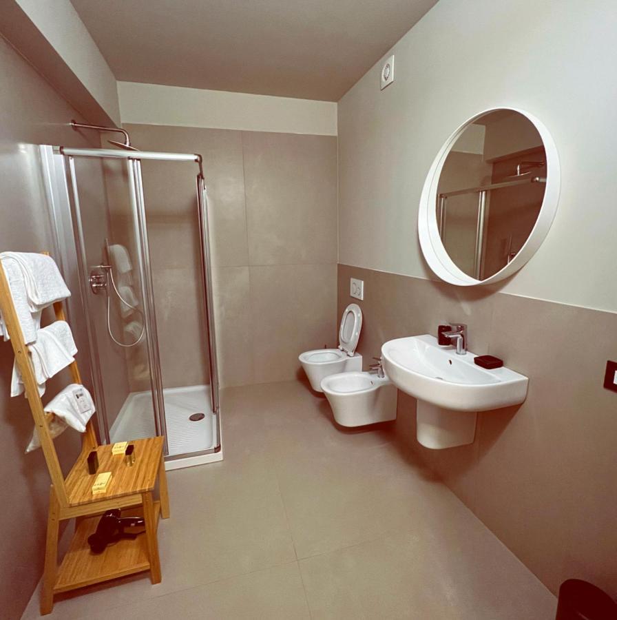 V&B Suites And Apartments パヴィーア エクステリア 写真