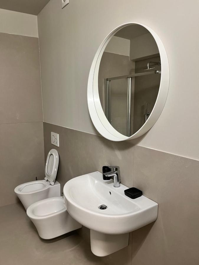V&B Suites And Apartments パヴィーア エクステリア 写真